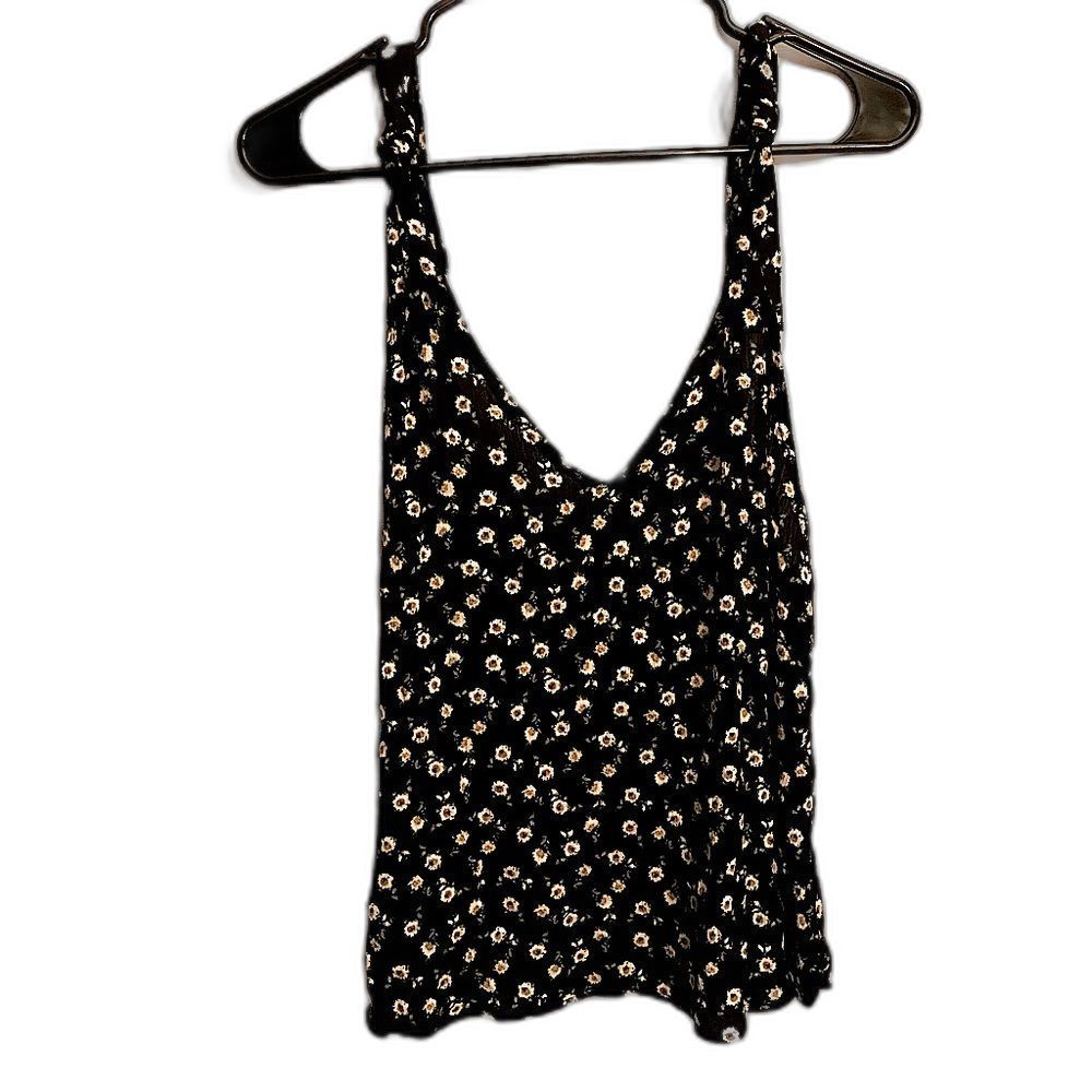 Sadie & Sage Black and White Floral Camisole Knotted Straps With Buttons Small